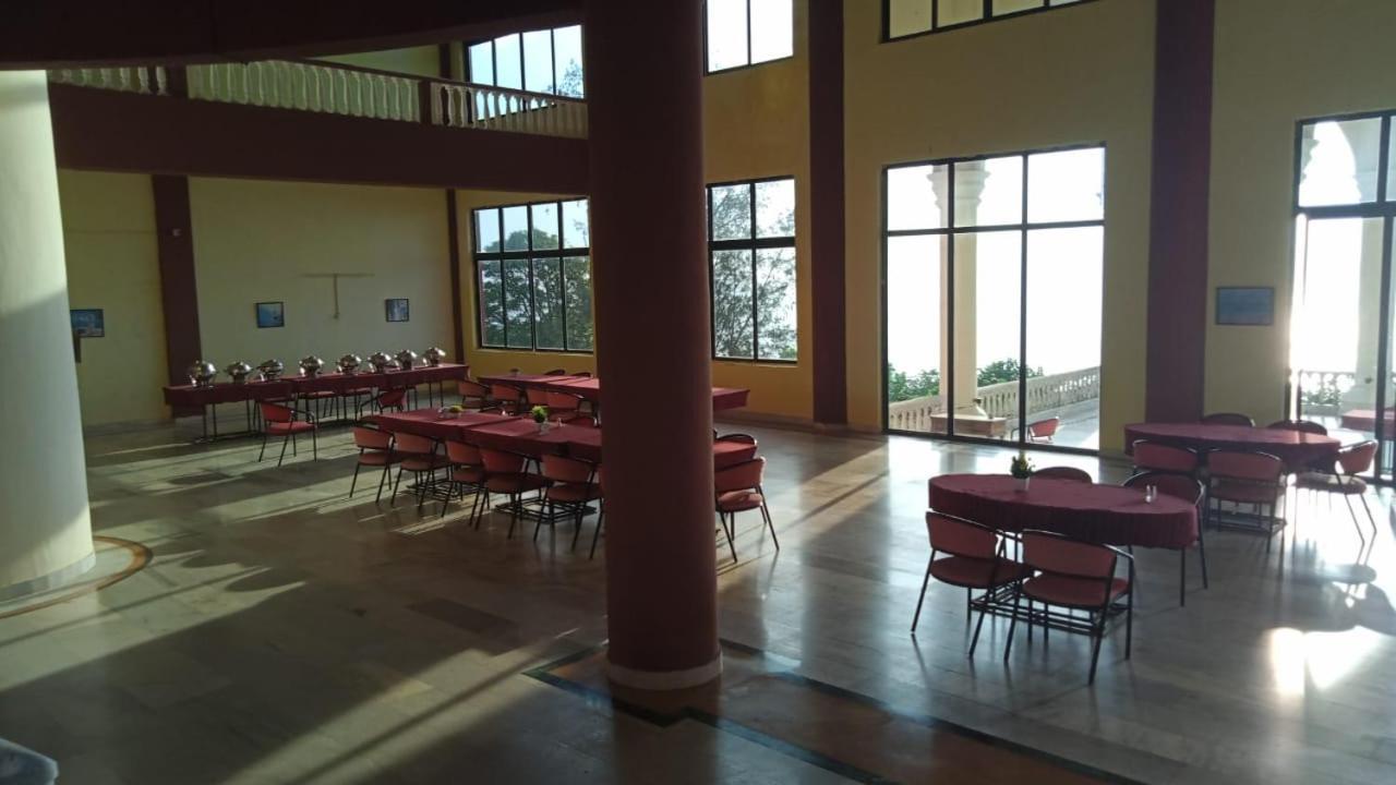 Shiv Sagar Palace,Ganpatipule Bagian luar foto